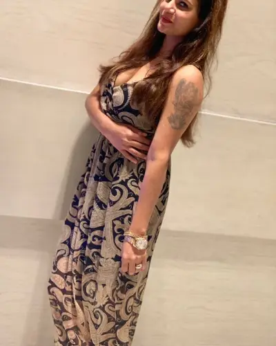 Asind Escort